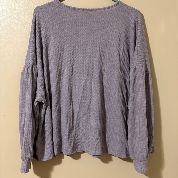 TORRID Women's Lavender V- Neck Top - Picture 3 of 3